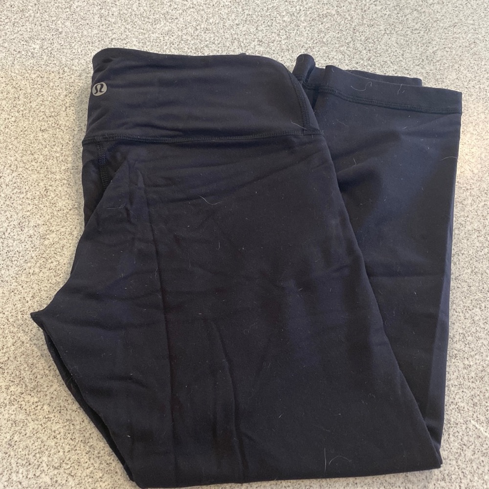 Lululemon Wunder Under crop size 6